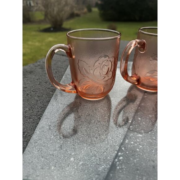 Vintage Arcoroc France Rosaline 8 Oz Pink Glass Rose Coffee Mugs ~set Of 4 - Picture 9 of 14